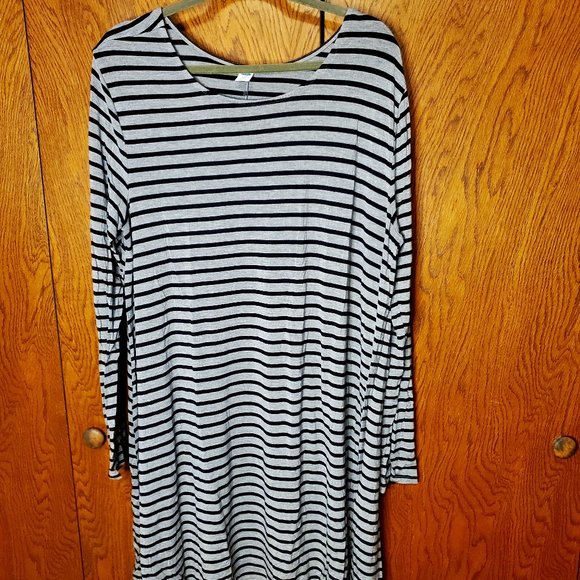 Old Navy Striped Dress - Picture 1 of 2
